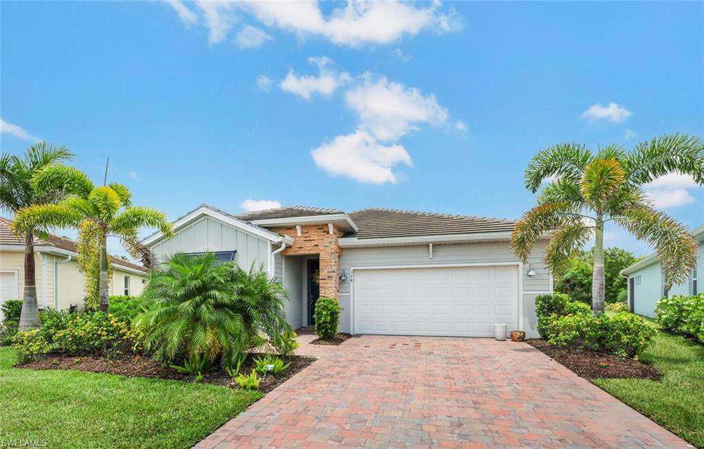 374 Deauville Loop - Photo 1