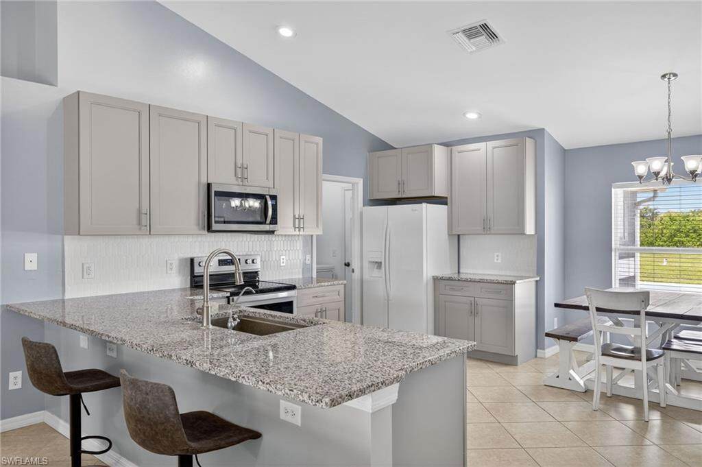 2525 4th Pl - Photo 1
