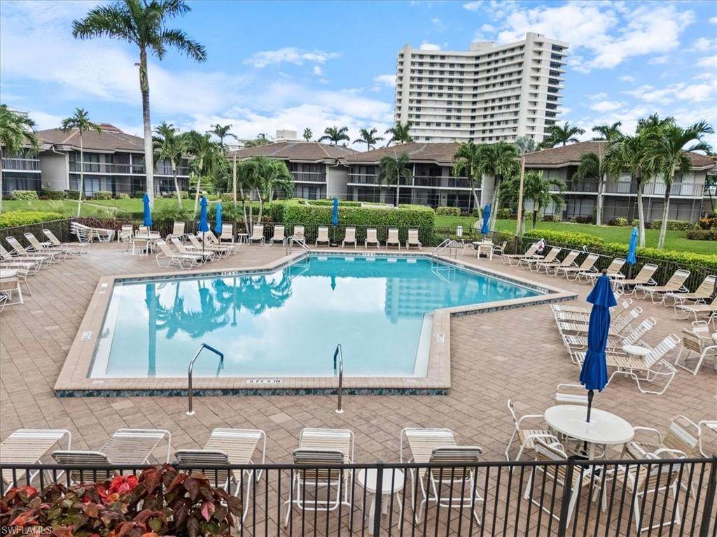601 Seaview Ct - Photo 1