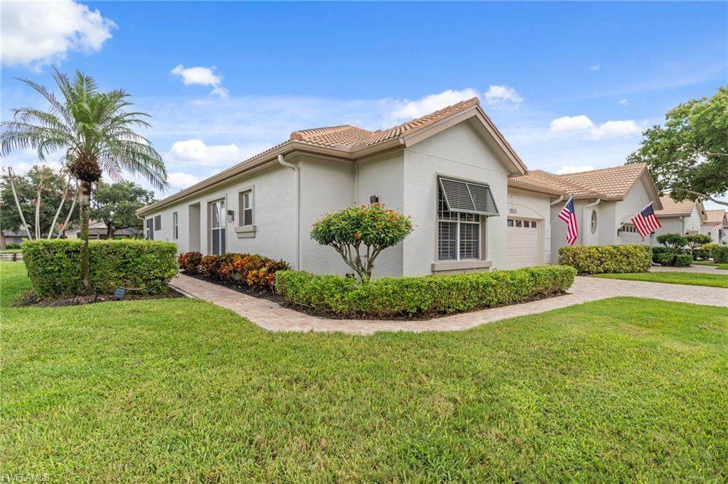 8501 Fairway Bend Dr - Photo 1