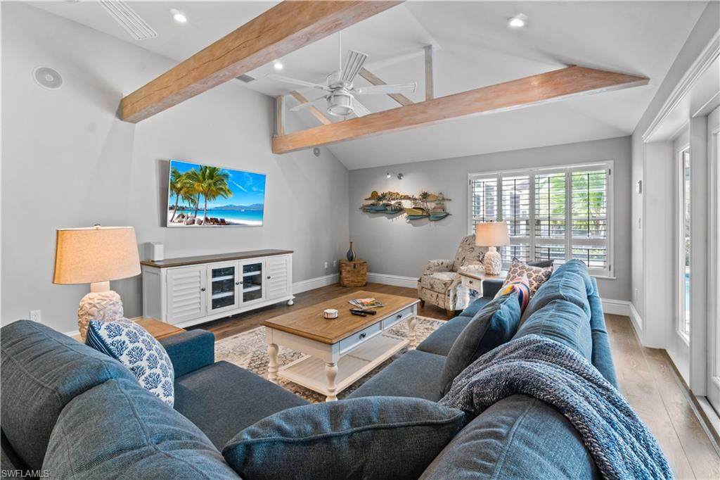 1320 Marlin Dr - Photo 1