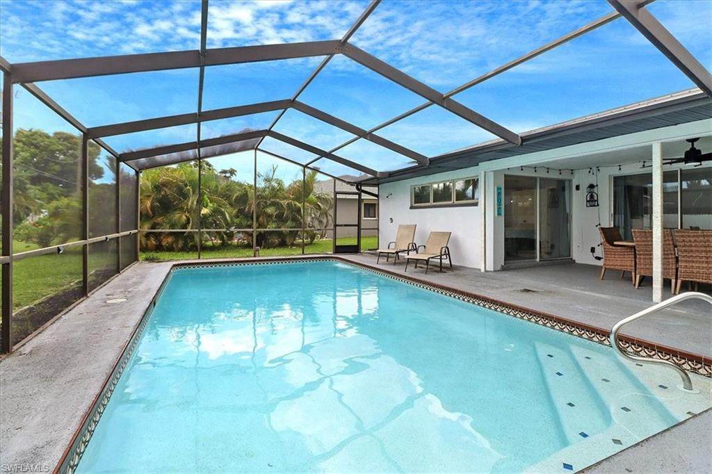 1510 33rd St - Photo 1