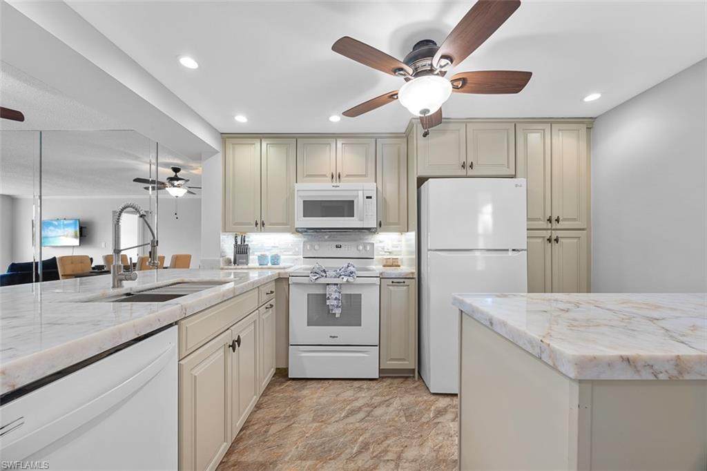 1083 Forest Lakes Dr - Photo 1