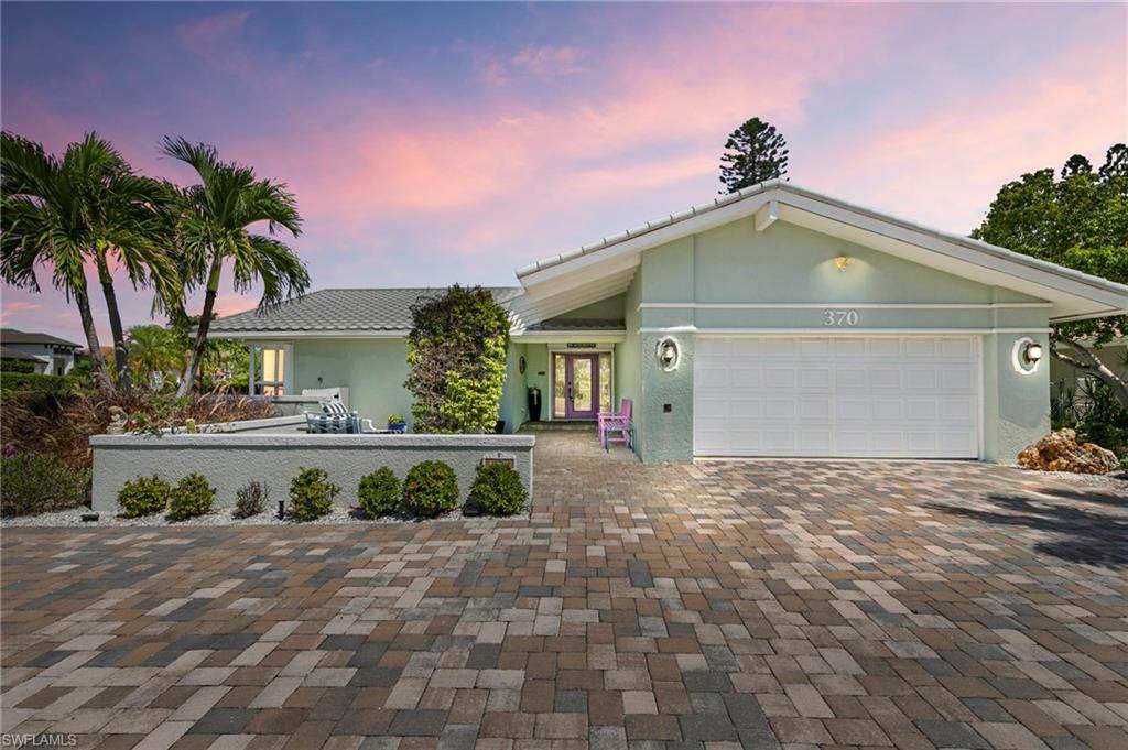 370 Kendall Dr - Photo 1