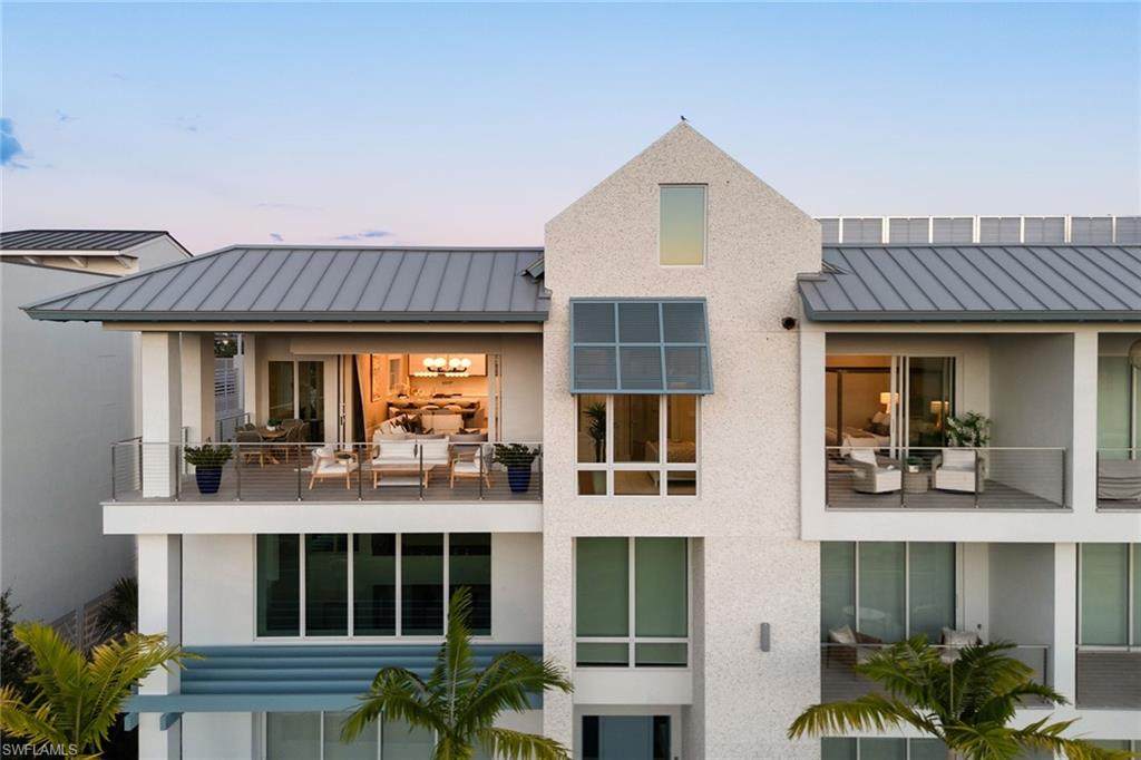 201 8th St - Photo 1