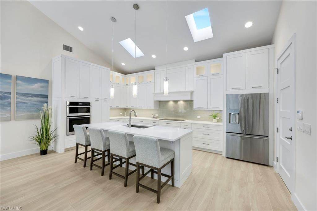 2100 Curtis St - Photo 1