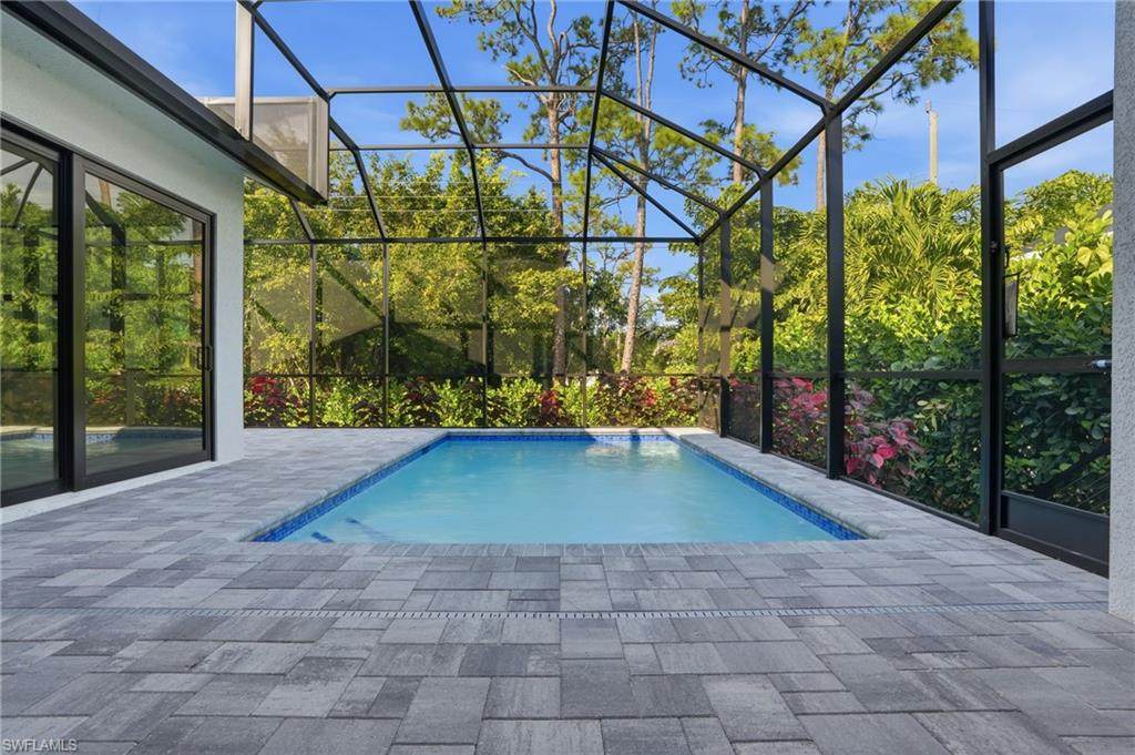 2727 Van Buren Ave - Photo 1