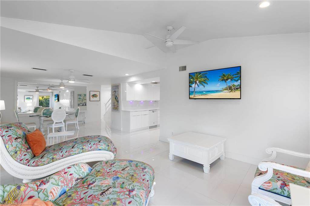 https://bt-photos.global.ssl.fastly.net/naples/orig_boomver_2_225082012-2.jpg