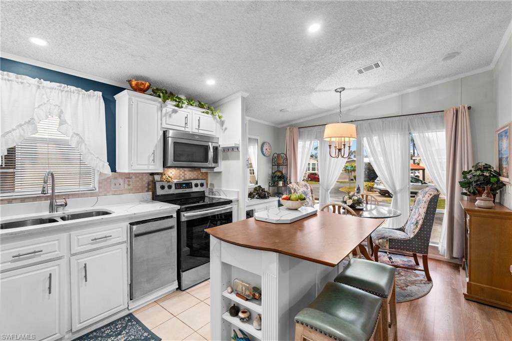 4751 Lafayette Ln - Photo 1