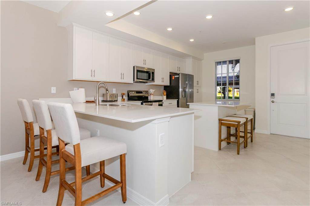 5527 Double Eagle Cir - Photo 1