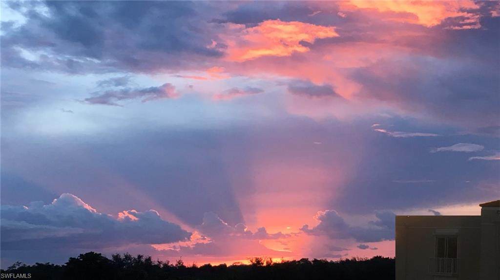 1520 Clermont Dr - Photo 1