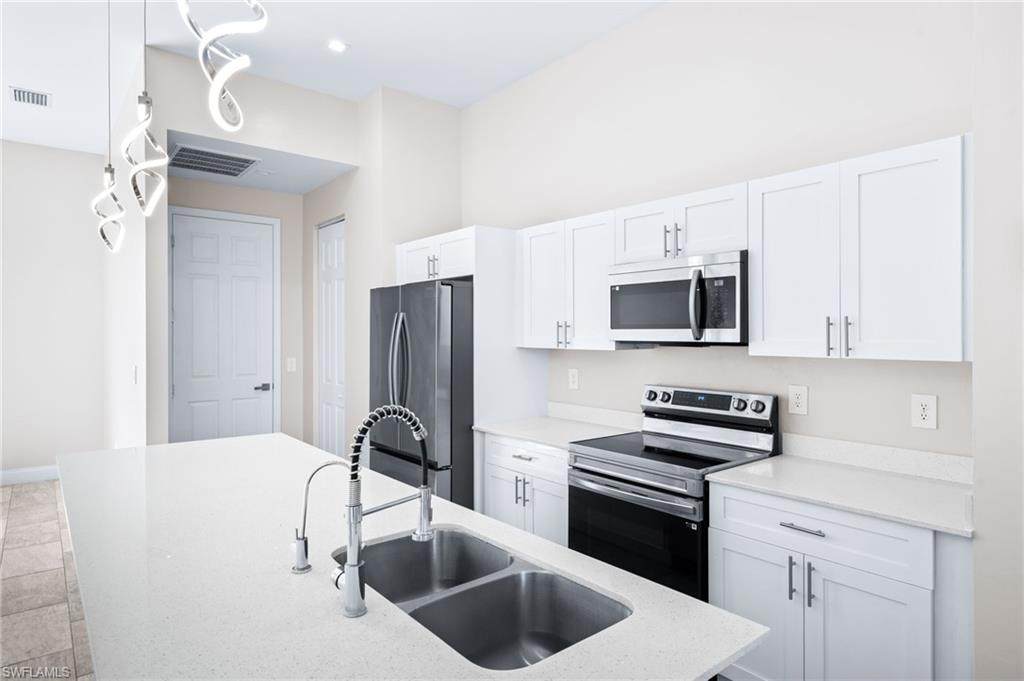 2708 20th St - Photo 1