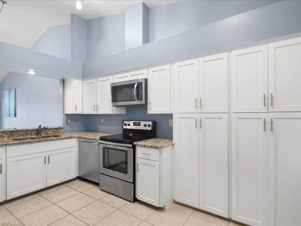 501 Lake Louise Cir - Photo 1