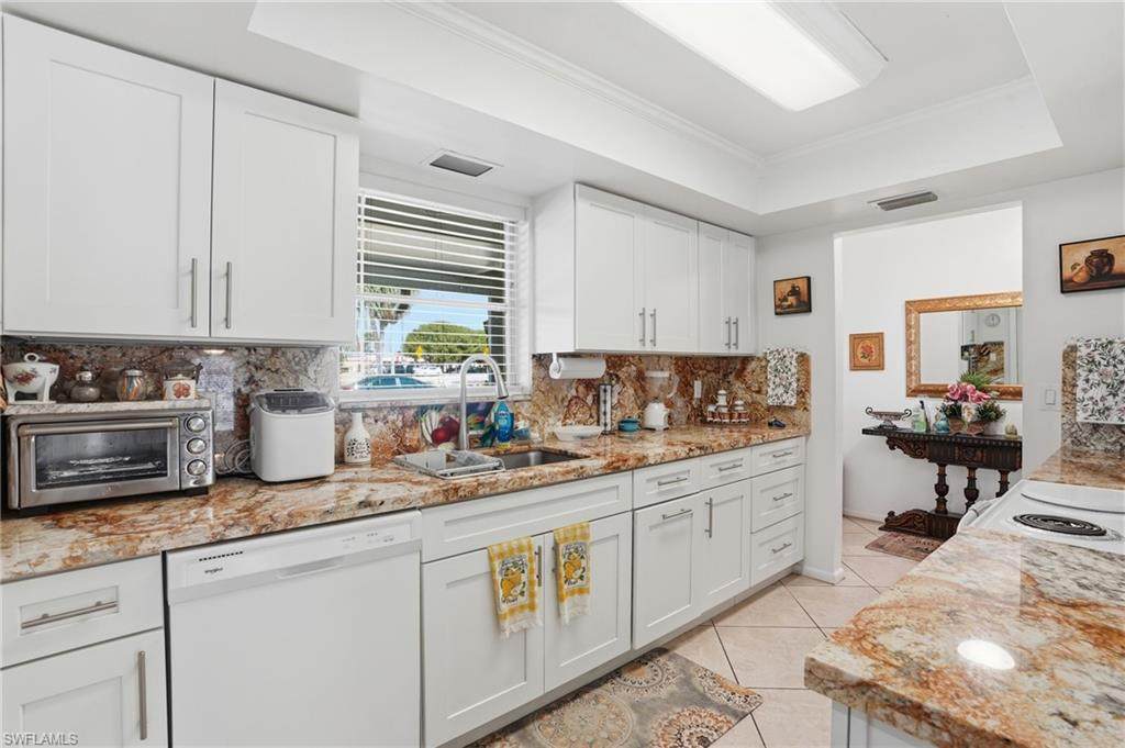 1406 Grandale St - Photo 1