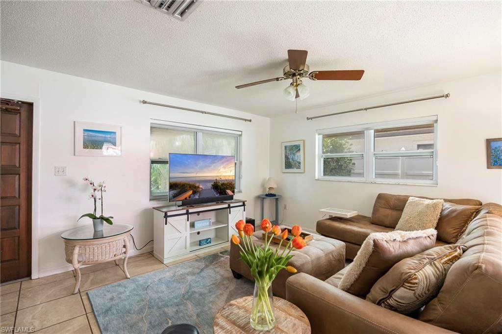793 91st Ave - Photo 1