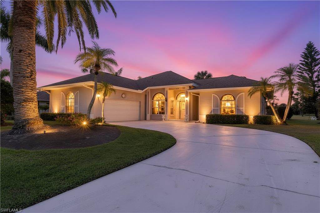 867 Saint Andrews Blvd - Photo 1