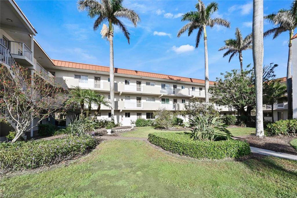 1100 Gulf Shore Blvd - Photo 1