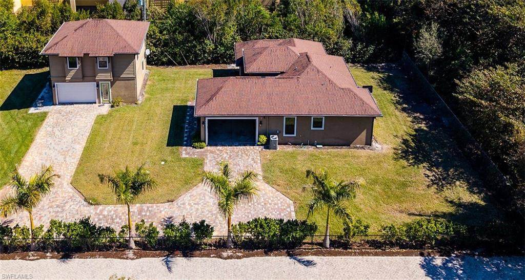 1386 Rosemary Ln - Photo 1