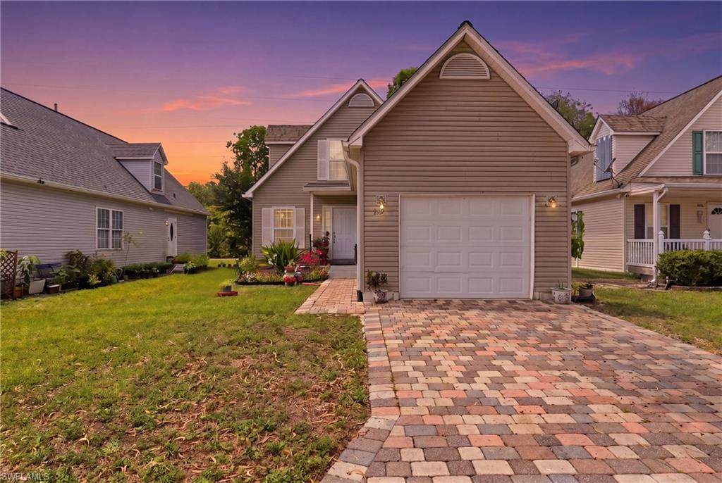 199 Leawood Cir - Photo 1