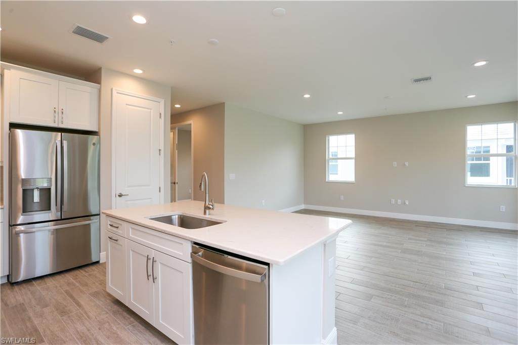 2626 Seychelles Cir - Photo 1