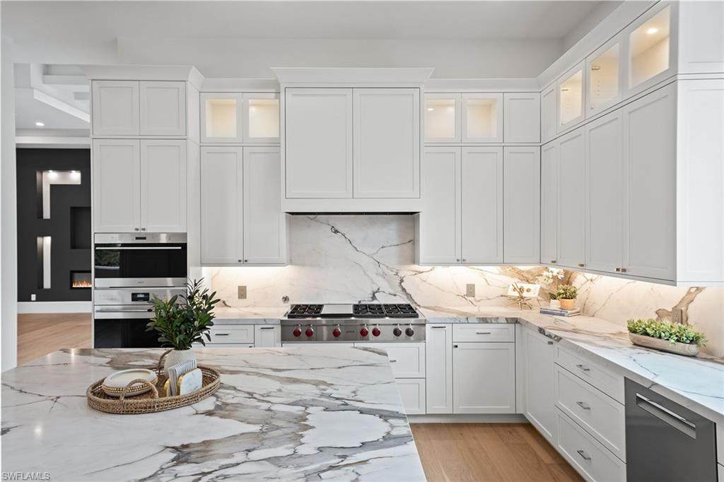 623 Park Shore Dr - Photo 1