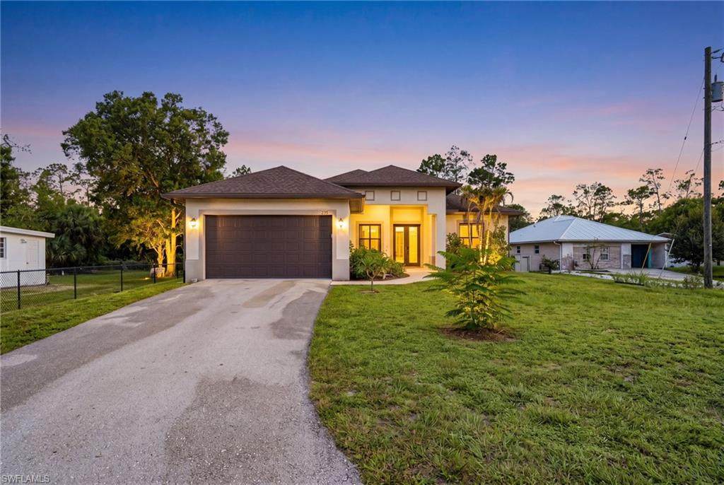 255 Everglades Blvd - Photo 1