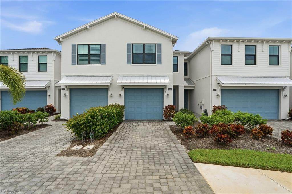 13081 Pembroke Dr - Photo 1