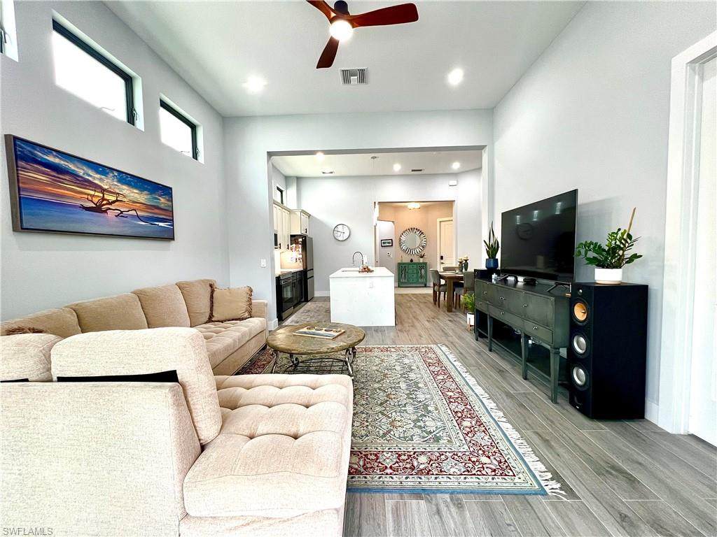 https://bt-photos.global.ssl.fastly.net/naples/orig_boomver_2_226026739-2.jpg