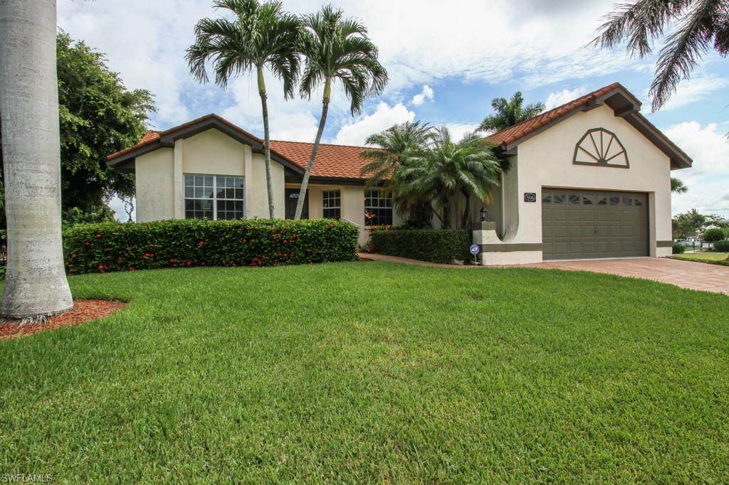 806 Manor Ter - Photo 1