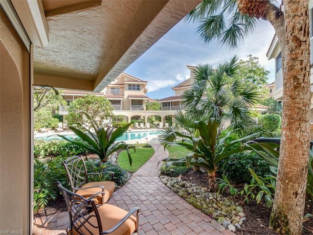 4729 Villa Mare Ln, Naples, FL 34103 (#216044135) :: Homes and Land Brokers, Inc