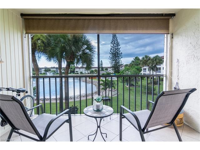 1022 Manatee Rd - Photo 1