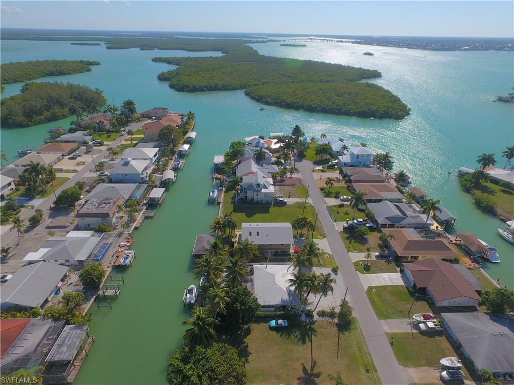 143 San Salvador St, Naples, FL 34113 (#216059861) :: Homes and Land Brokers, Inc