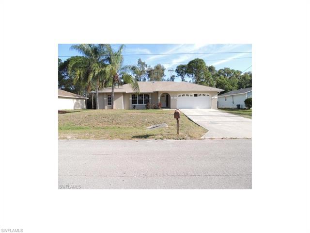 7579 Captiva Blvd, Fort Myers, FL 33967 (#216065268) :: Homes and Land Brokers, Inc