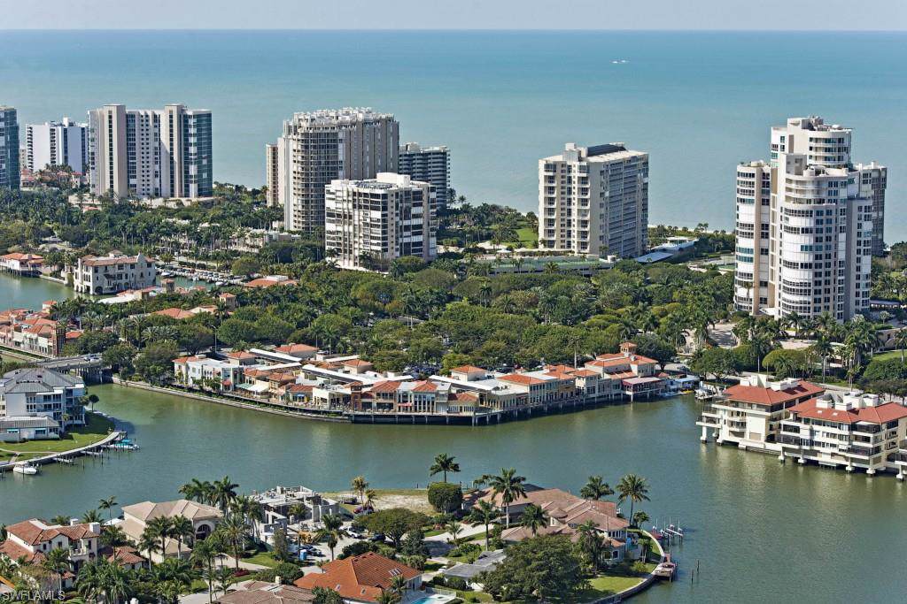 788 Park Shore Dr - Photo 1
