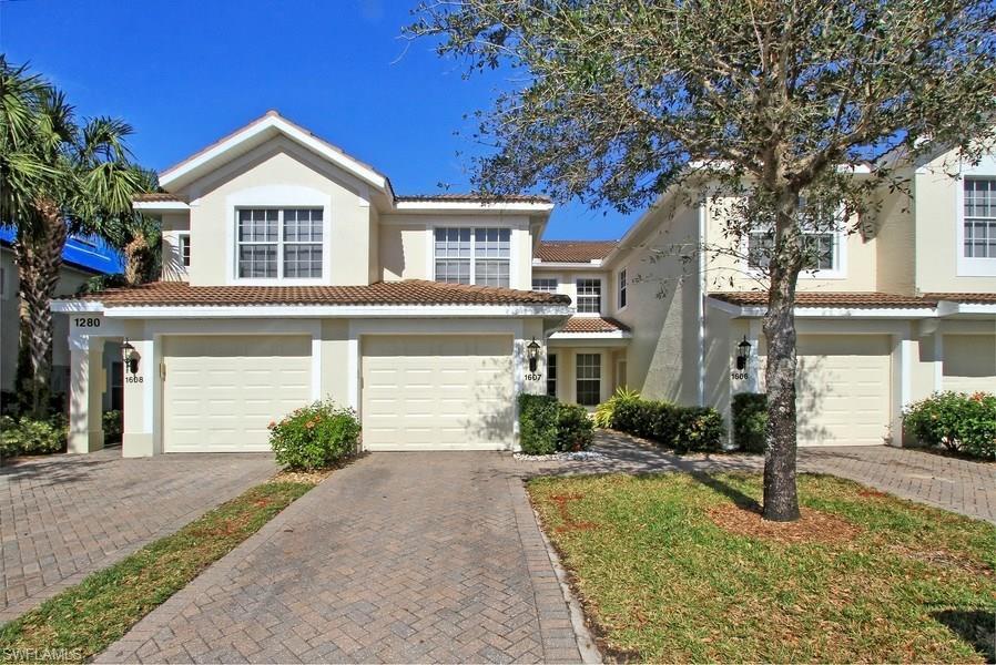 1280 Henley St - Photo 1