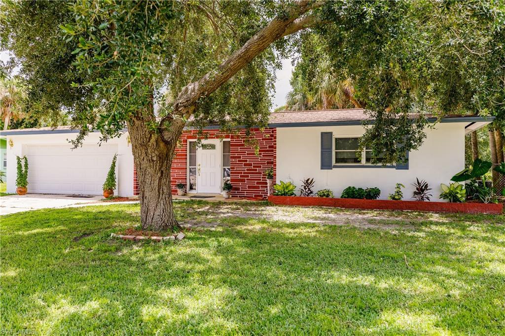 638 Camellia Dr - Photo 1