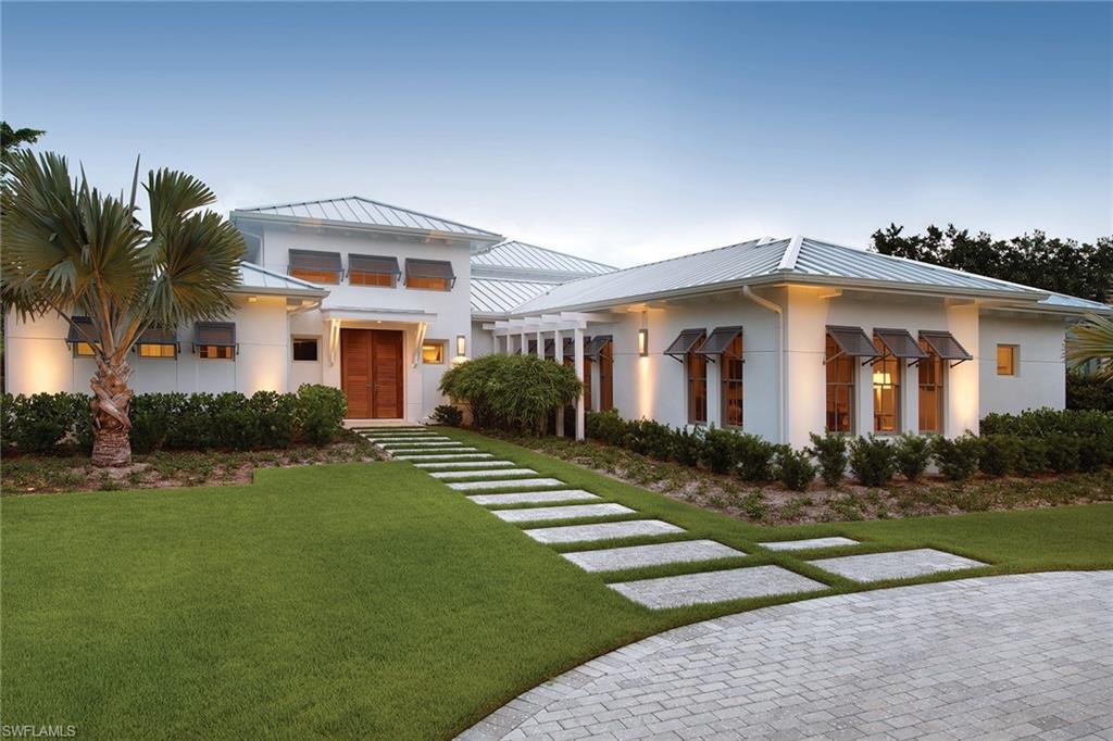 575 Palm Cir - Photo 1