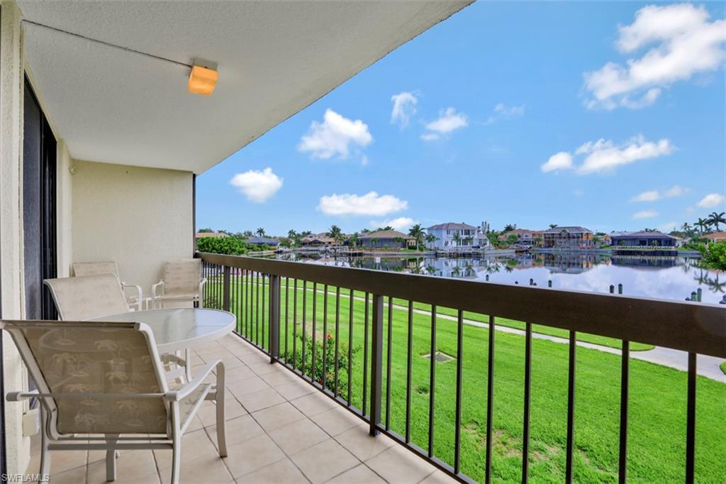 591 Seaview Ct - Photo 1