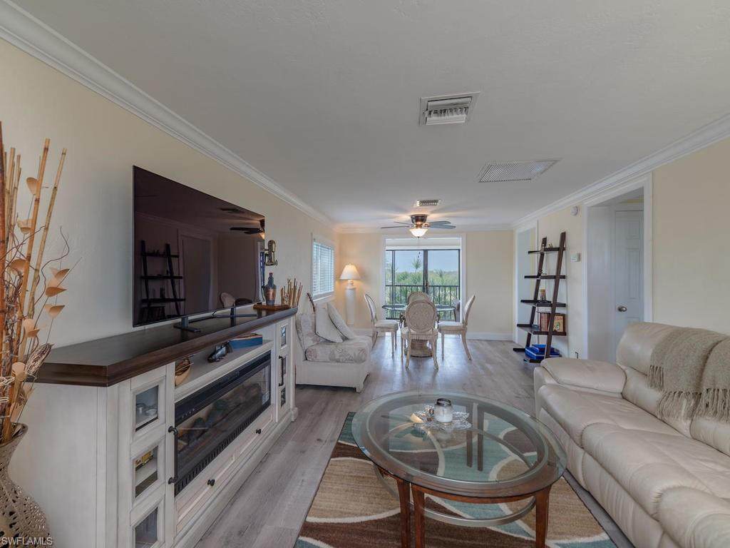 611 Palm Ave - Photo 1