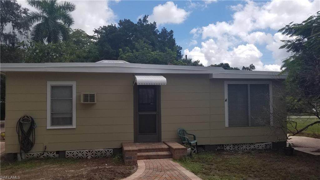 27142 Riverside Dr - Photo 1