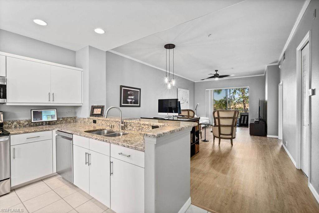 8217 Parkstone Pl - Photo 1