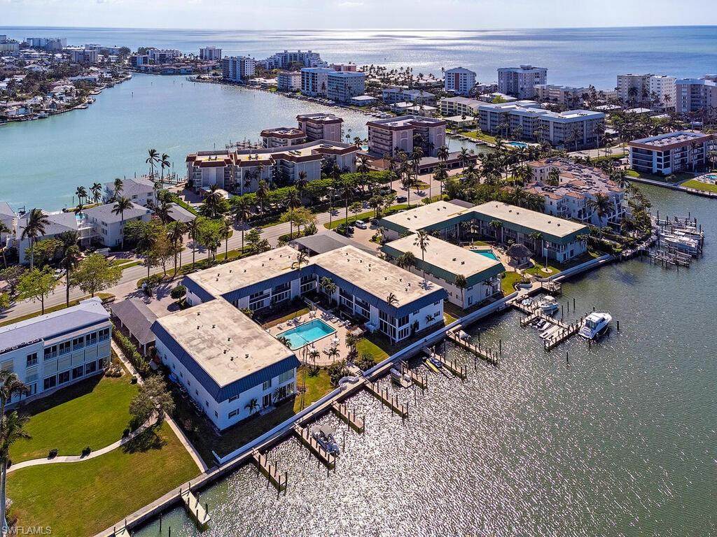 333 Harbour Dr - Photo 1
