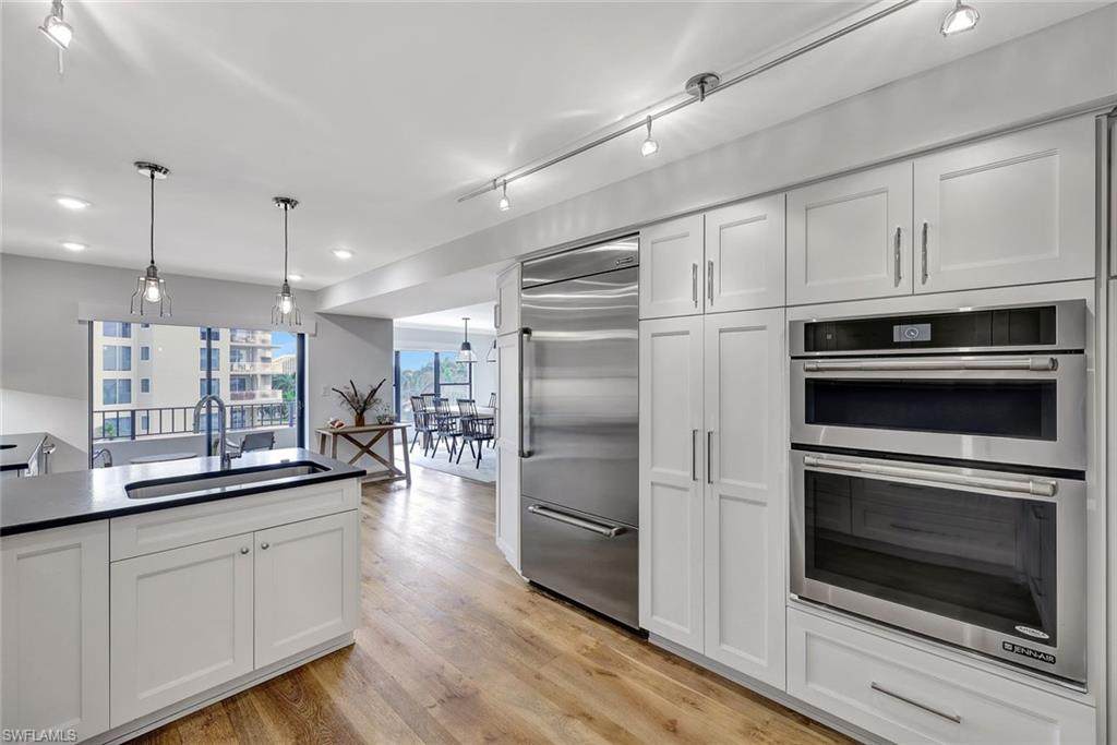 4451 Gulf Shore Blvd - Photo 1