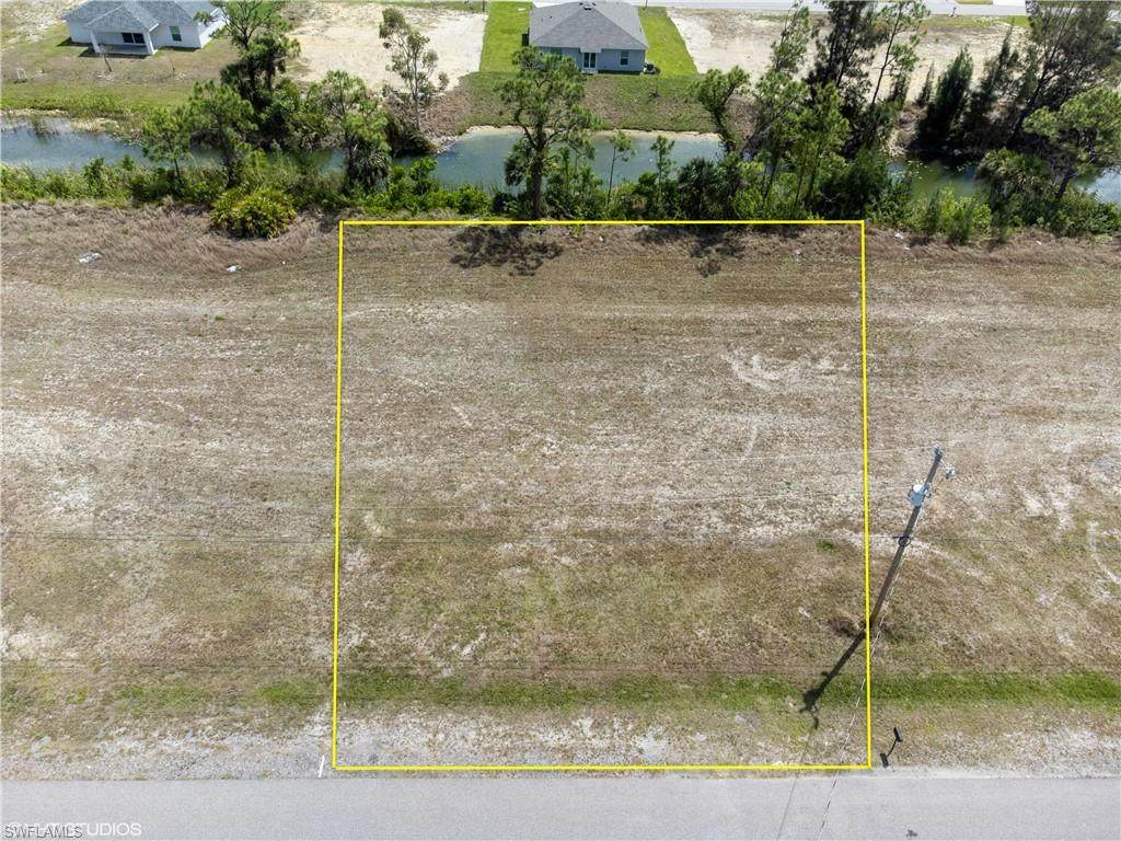 4003 9th Ave - Photo 1