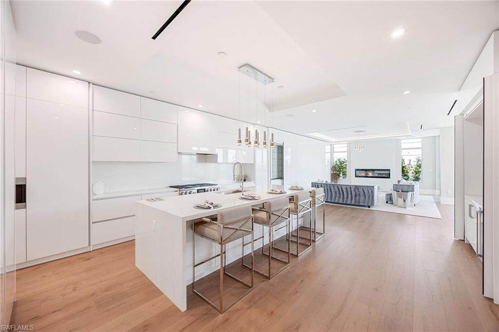 1165 8th St - Photo 1