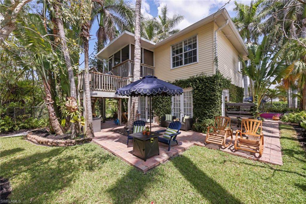2348 Lake Ave - Photo 1