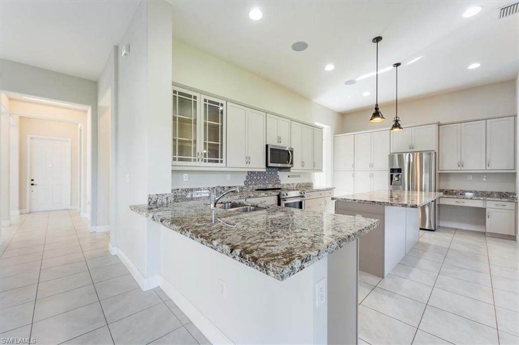 5161 Vizcaya St - Photo 1