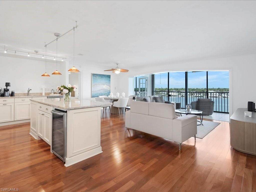 2750 Gulf Shore Blvd - Photo 1