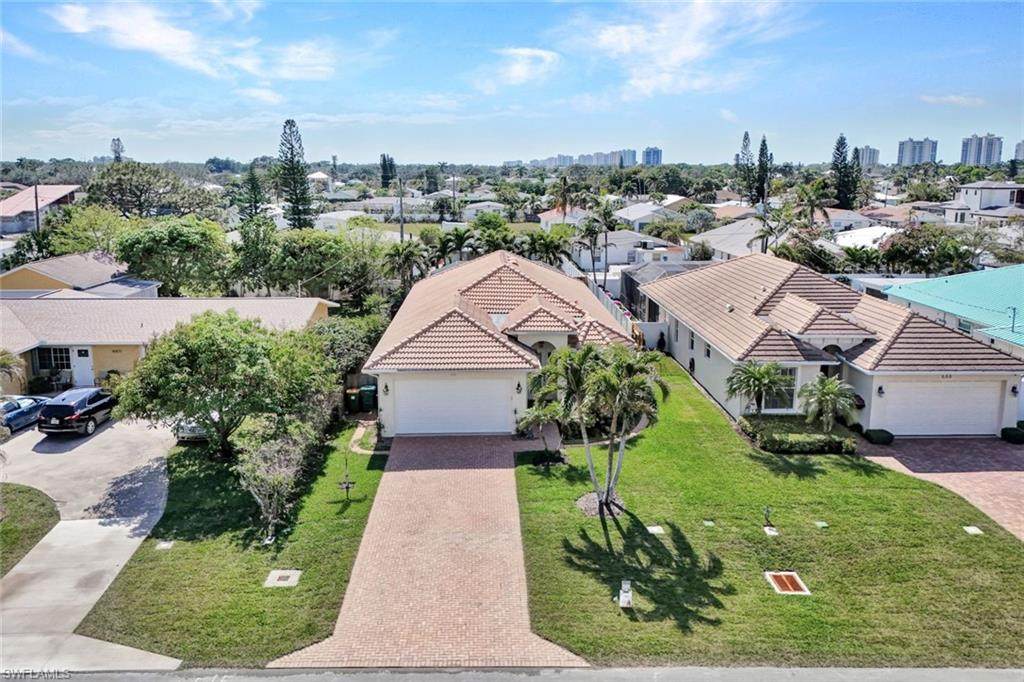 684 98th Ave - Photo 1