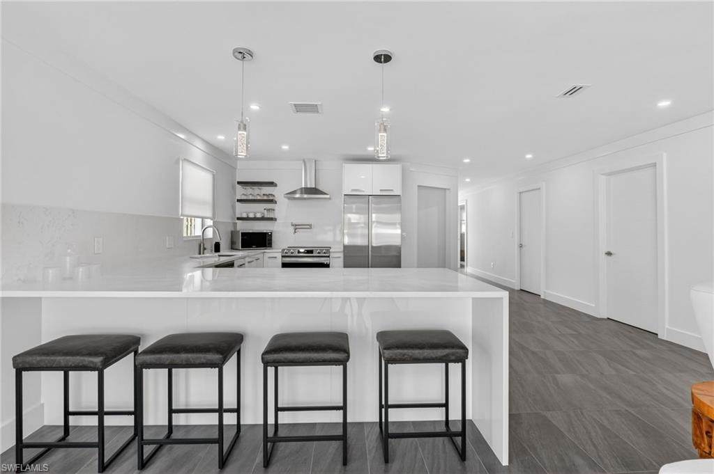 565 110th Ave - Photo 1